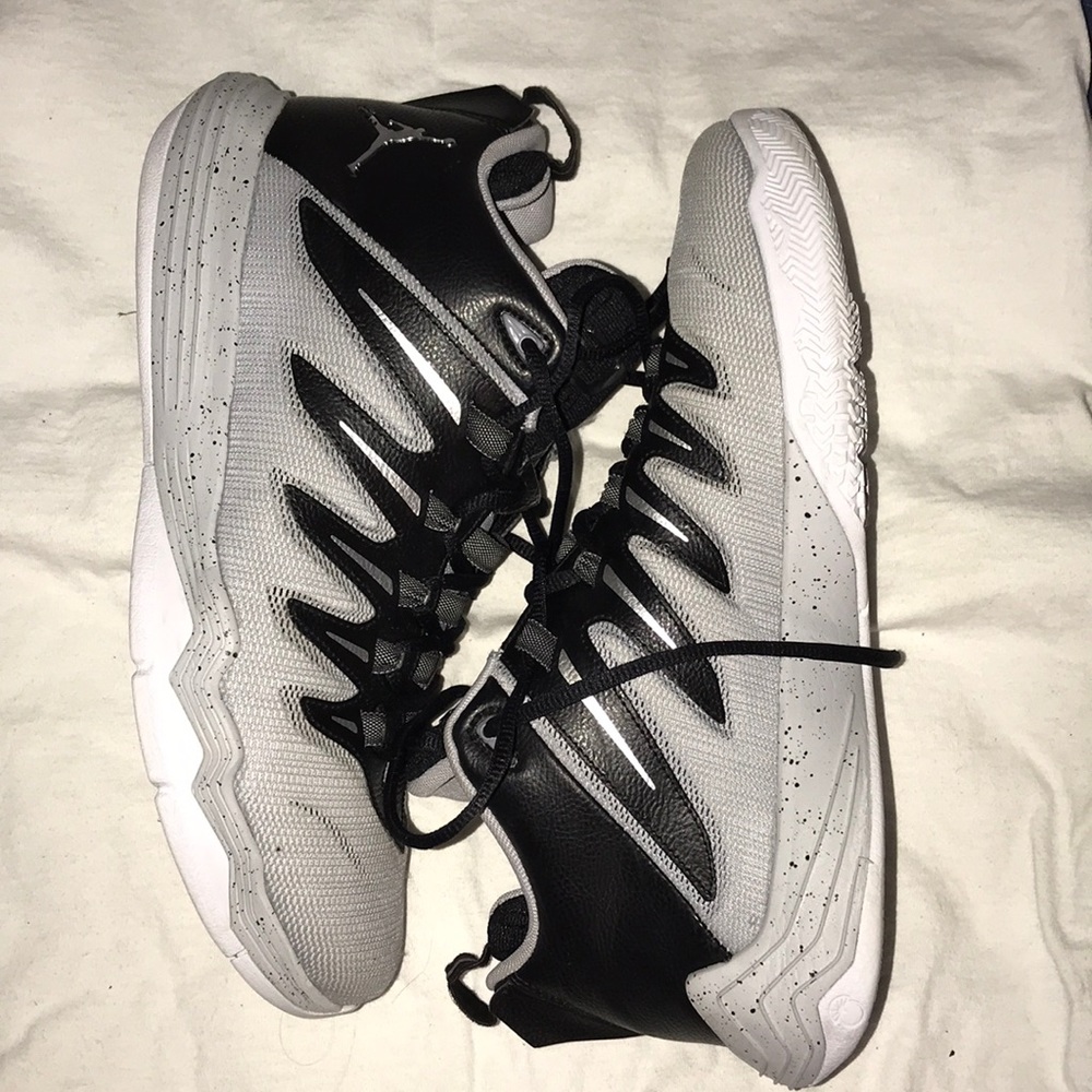 Like New Jordan CP3 9 Size 11